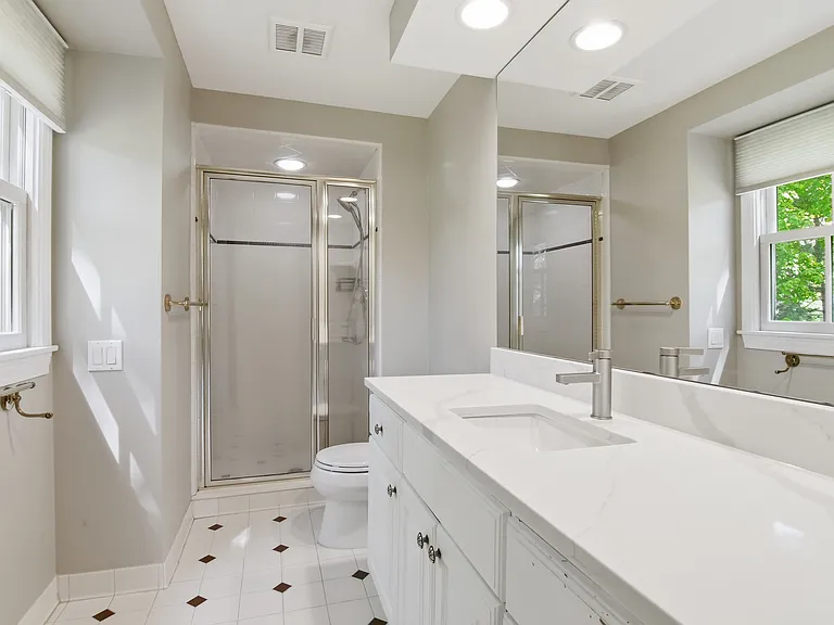 4576 Wagon Wheel Dr — Photo 6