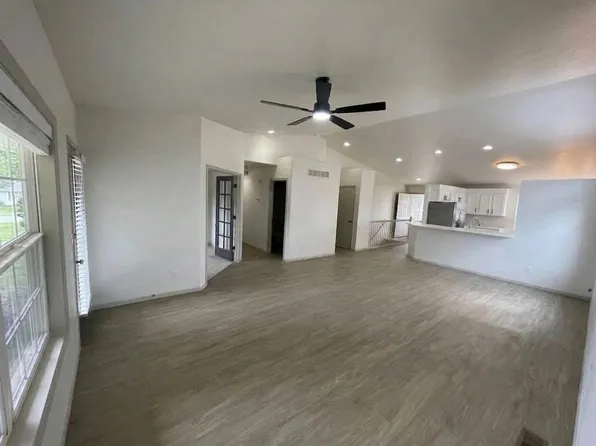 201 Manor Ct #B, Windsor, CO 80550