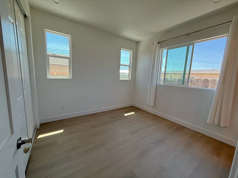 37036 Dutra Way — Photo 7