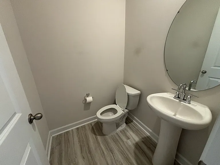 1754 Braemar Village Dr — Photo 15