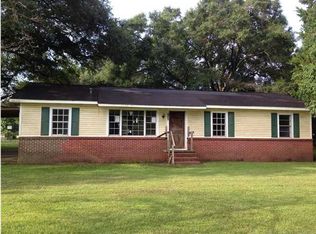 286 Sheffield Cir S, Creola, AL 36525