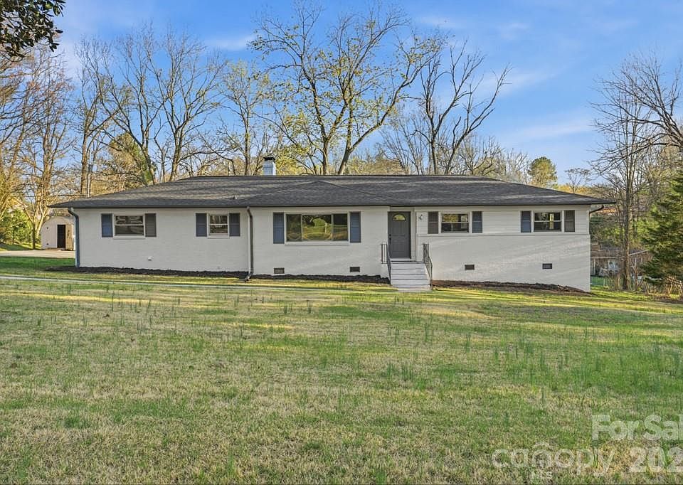 1st image of 415 Kimmswick Rd