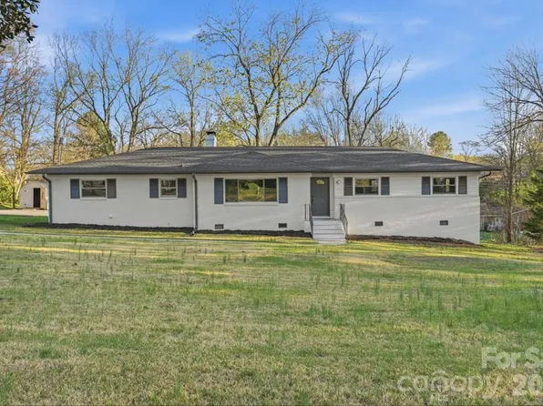 415 Kimmswick Rd, Charlotte, NC 28214