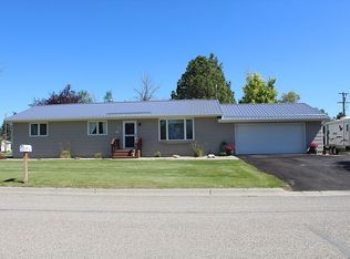 523 8th Ave SW, Conrad, MT 59425