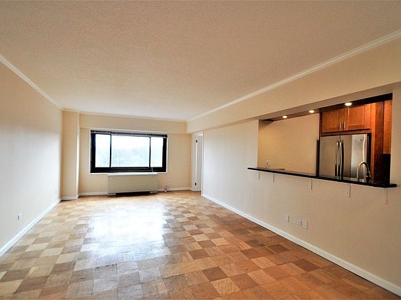 4th image of 11949 Union Tpke APT 7B