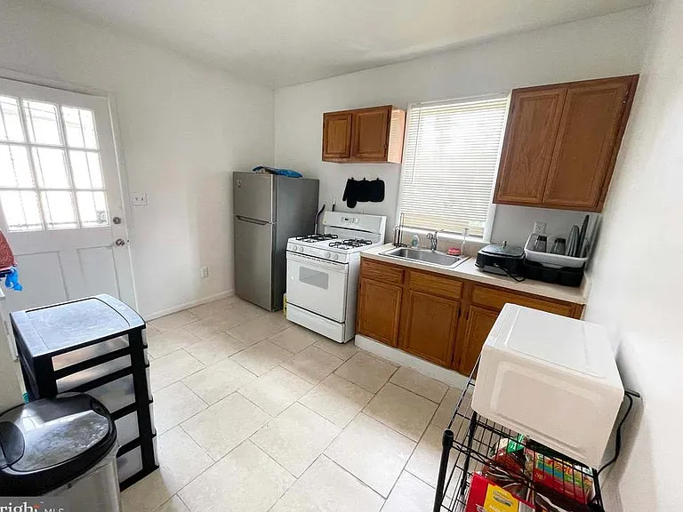 3609 Brooklyn Ave #2 — Photo 3