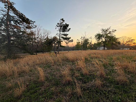 4th image of Potts Camp Rd