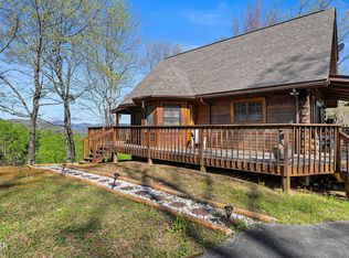 3208 Emerald Springs Loop, Sevierville, TN 37862