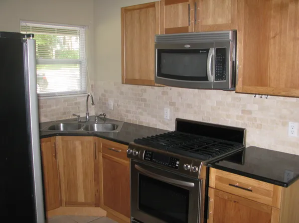 907 West 30th Street