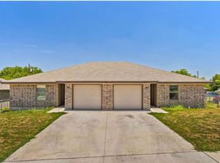 804 N 3rd St, Copperas Cove, TX 76522