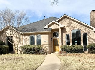 1921 Diamond Ridge Dr, Carrollton, TX 75010