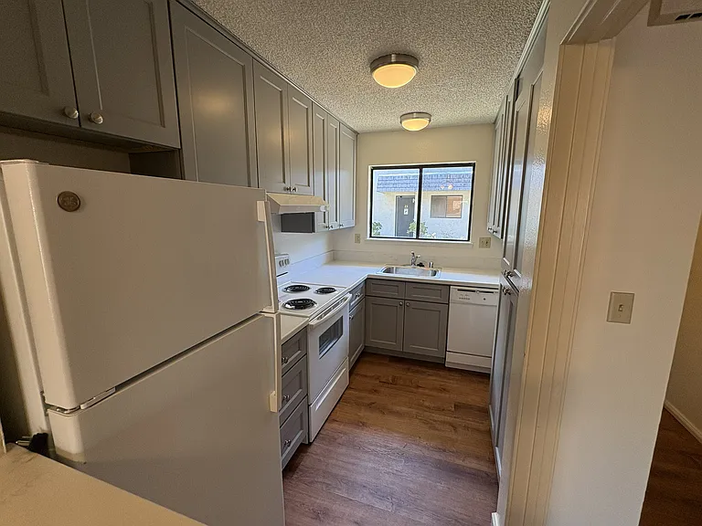 711 Diablo Ave #32 — Photo 10