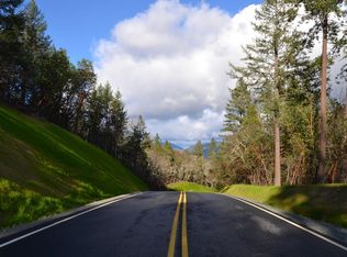 8 Sylvan Dr, Grants Pass, OR 97527