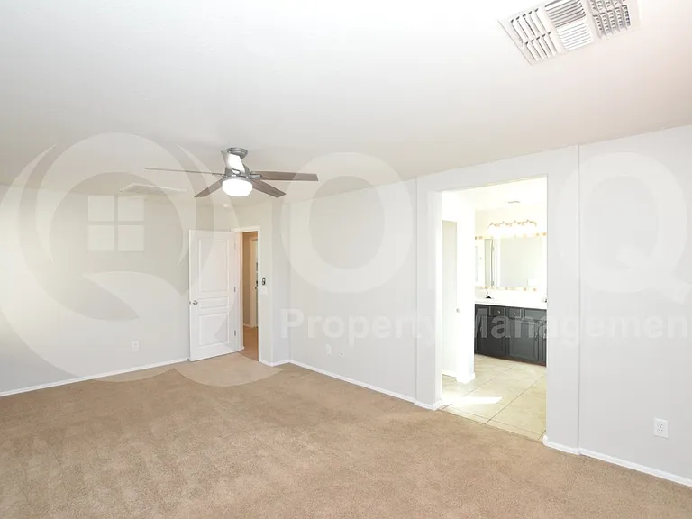 3806 E Trigger Way — Photo 8
