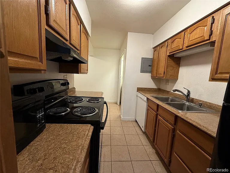 4641 S Lowell Blvd — Photo 15