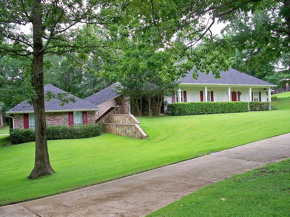 2nd image of 104 Standard Reed Cir