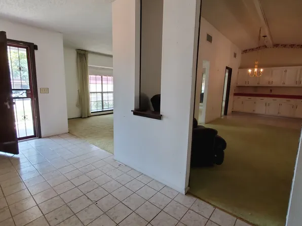 6610 HUEBNER RD, Leon Valley, TX 78238