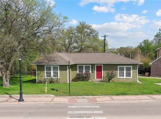 4311 Old College Rd, Bryan, TX 77801
