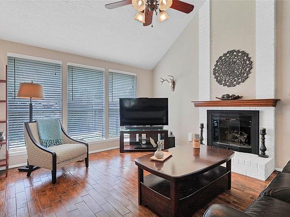 5th image of 15414 Woodcote Ct