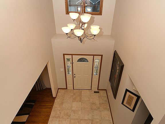 5th image of 738 Teal Dr