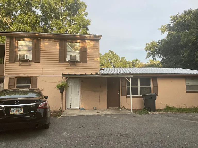 4570 Transport Rd — Photo 7