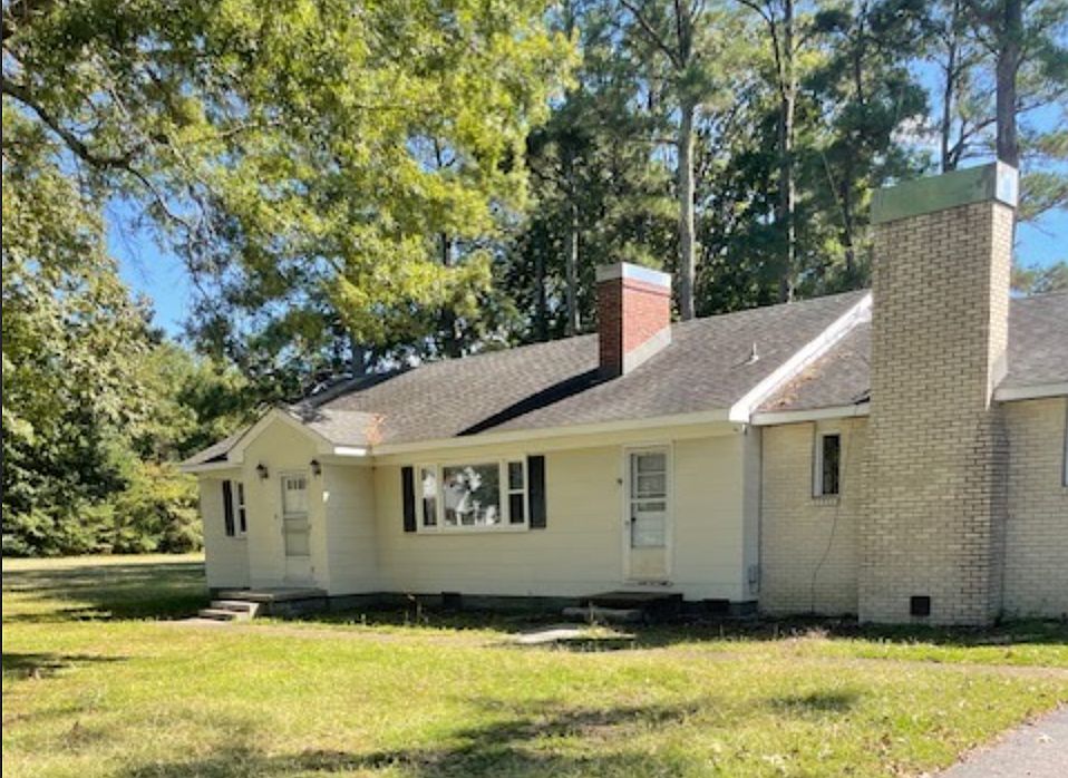 1st image of 2951 Kings Hwy #11482619