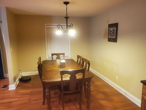 5th image of 1602 Woodridge Dr