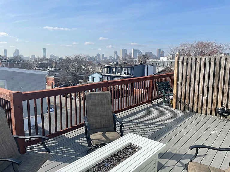 673 E Broadway #7 — Photo 12