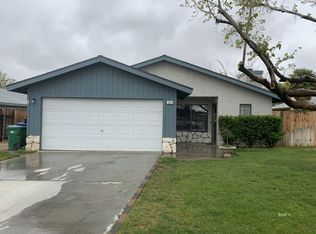 813 Charles Ct, Ridgecrest, CA 93555