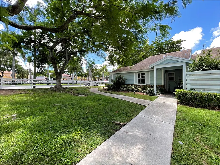 13799 SW 147th Circle Ln #1-11 — Photo 2