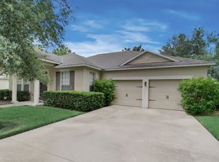 623 Mary Paula Dr, Apopka, FL 32712