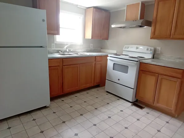 2400 Oaklawn Blvd, Hopewell, VA 23860