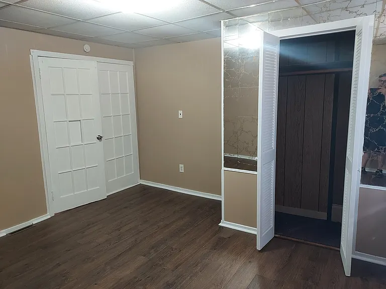 729 Elizabeth St — Photo 4