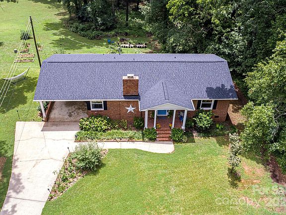 5th image of 2793 Dogwood Cir