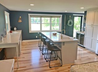 71 Brackett Rd, Portsmouth, NH 03801