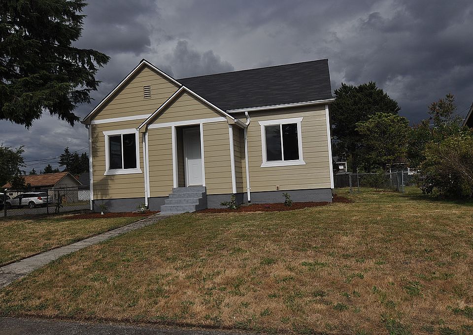 1st image of 5201 S Oakes St