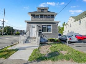 100 Kansas St