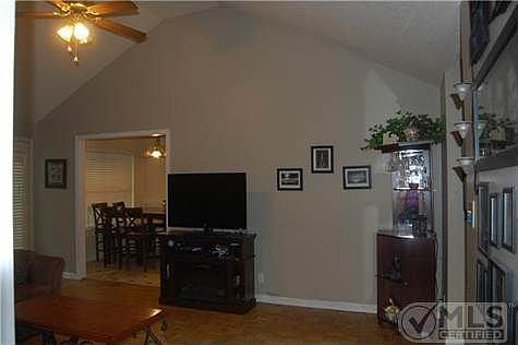 5th image of 1915 Lewter Dr