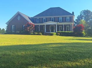 3 Honeysuckle Ln, Colbert, GA 30628