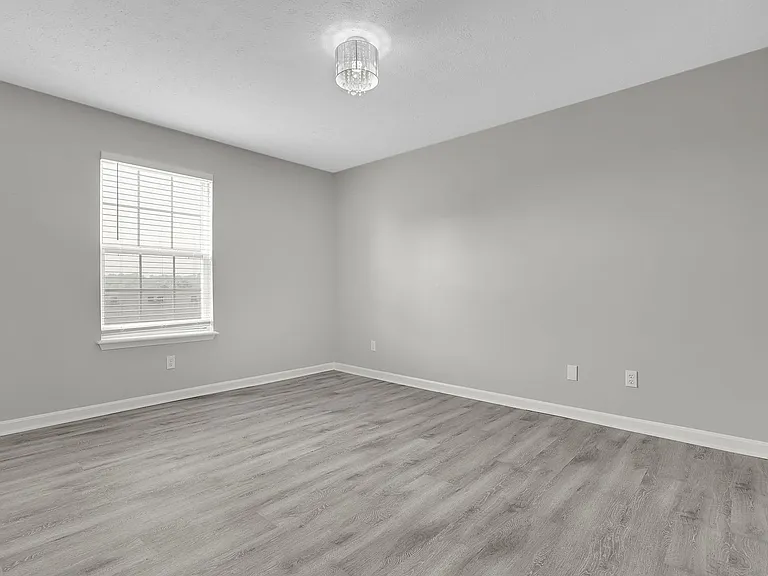 St. Anthony Gardens Apartments — Photo 33