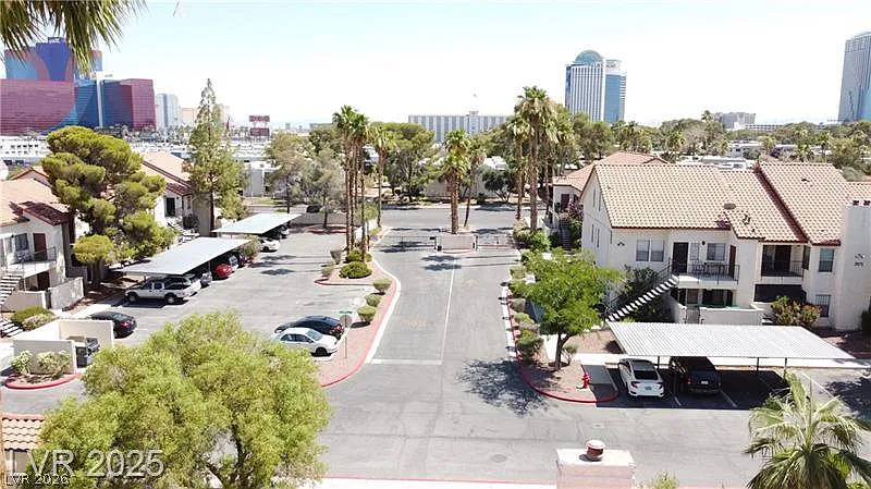 1 bed, 1.0 bath, 585 sqft, $1,550 — Photo 4