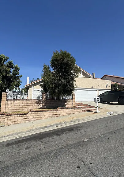845 N Juarez St — Photo 1