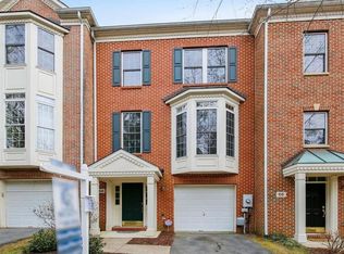 64 Waddington Ln, Rockville, MD 20850