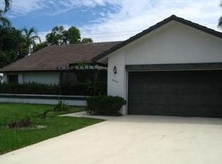 2504 Cranbrook Dr, Boynton Beach, FL 33436