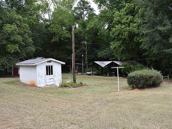 2nd image of 2441 N Lake Dr