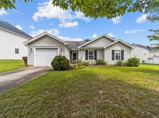 2006 Briar Run Dr, Greensboro, NC 27405