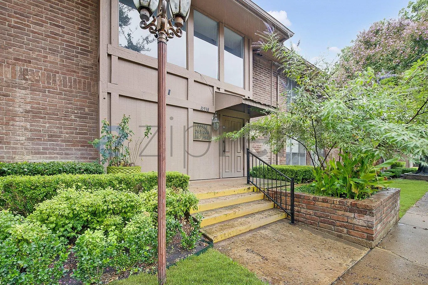 2 bed, 1141 sqft, $1,800 — Photo 3