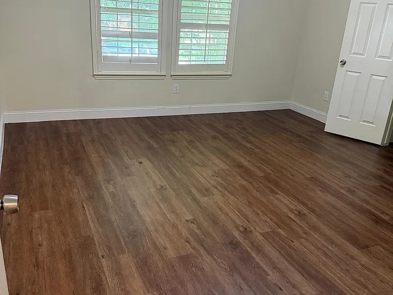 Hilltop Dr — Photo 8