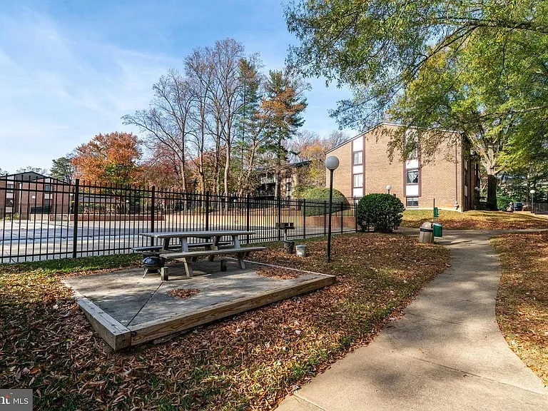 3107 Buccaneer Ct #2 — Photo 36
