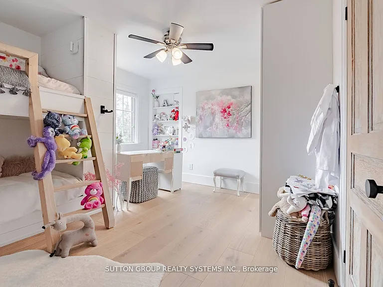 47 Nelson St — Photo 24